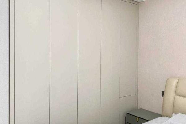 衣柜风水_床头两边不用床头柜