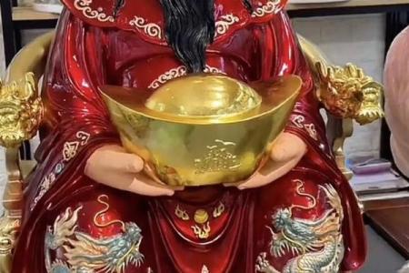 财神爷可以拍照片吗