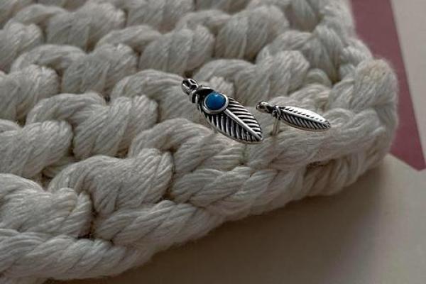 12星座最适合什么羽毛耳环 12星座最适合什么羽毛耳环