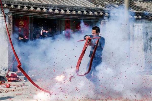 风水梦见放烟火不响有哪些解读 风水梦见放烟火不响有哪些解读