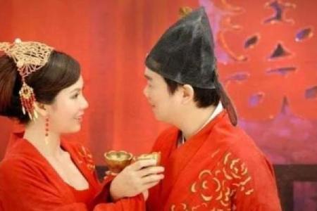 算命说要找比自己大的老公