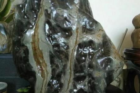 详解：九龙连壁风水摆件