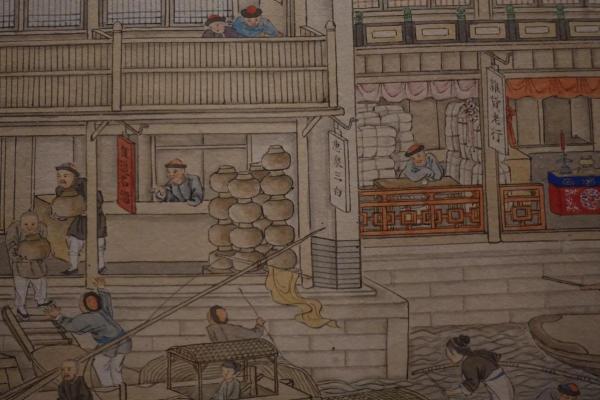 状元街头算命，老道指着捡粪小女孩说道：她是你妻子