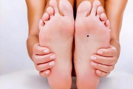 风水最有福气女人的脚型看命运