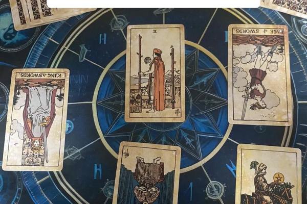 塔罗测试:你的命运被谁影响着? 塔罗测试:你的命运被谁影响着?