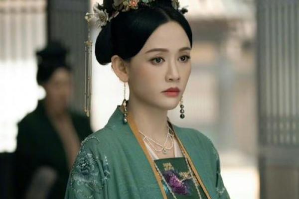 演员陈乔恩面相八字点评