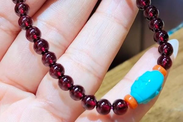 风水石榴寓意石榴石象征意义