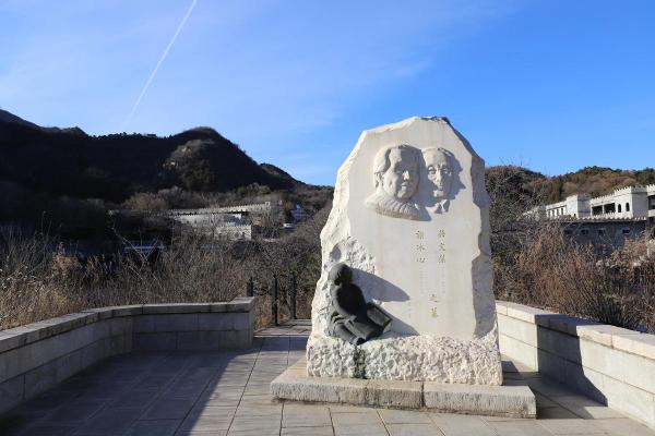 世界名人墓地之拿破仑墓地风水