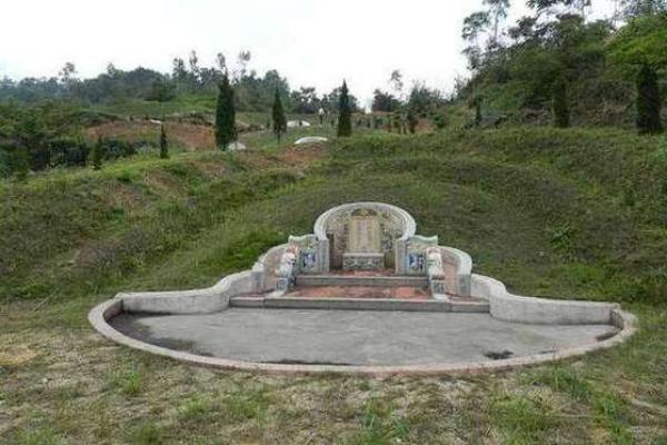 什么样的坟地风水好 什么样的坟地风水好