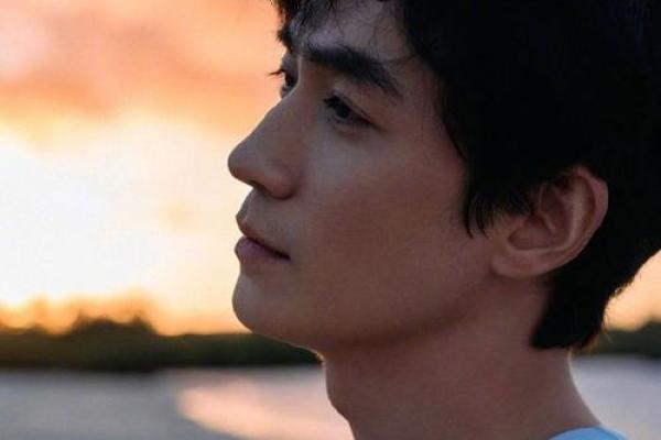 朱一龙八字,张雪迎命理