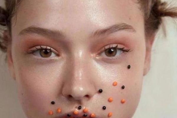 倒八字眉有什么特殊的含义？