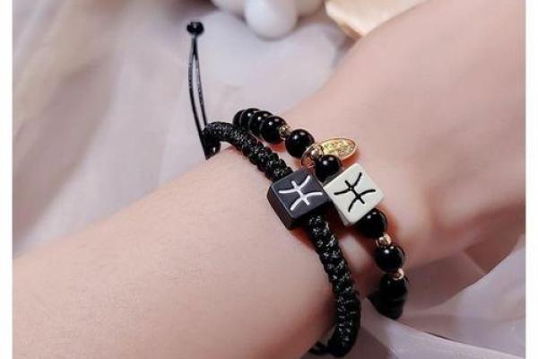 十二星座最适合戴什么手串女 十二星座最适合戴什么手串女