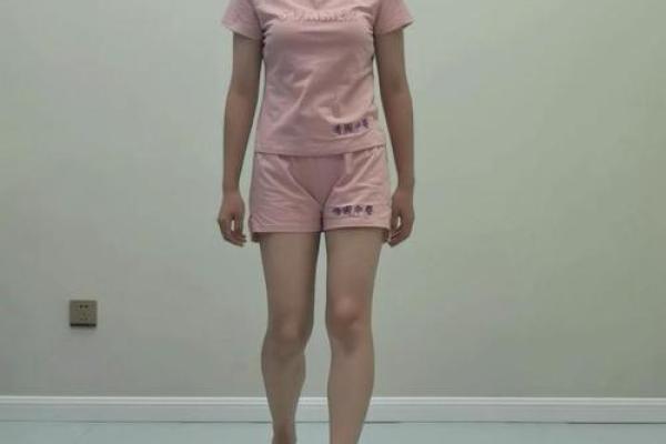 小孩外八字 小孩外八字