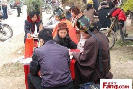 农村好多算命的啊