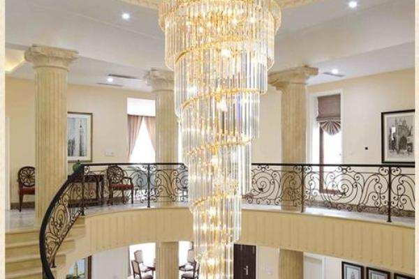 风水客厅装什么灯最旺财水晶吊灯吗