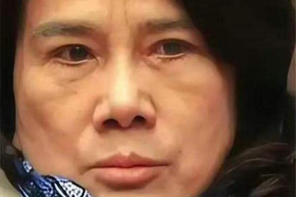 放弃8000万年薪的董明珠，从面相和八字分析她的传奇人生！