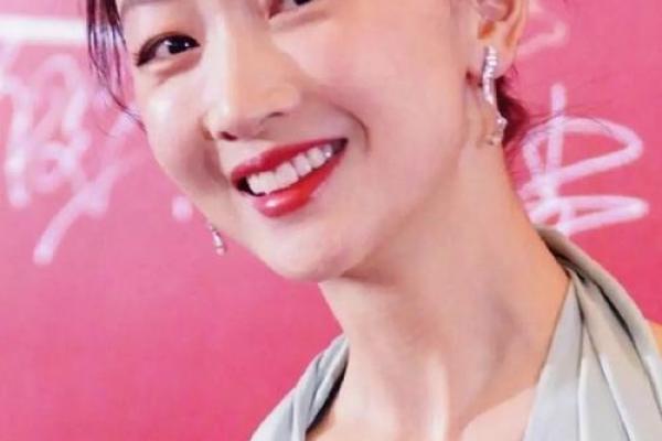 周冬雨八字 周冬雨八字