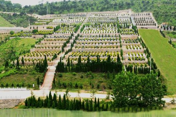 房子能看到妙峰山陵园风水好吗