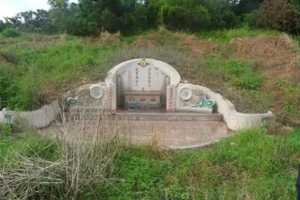 人丁兴旺的风水墓地