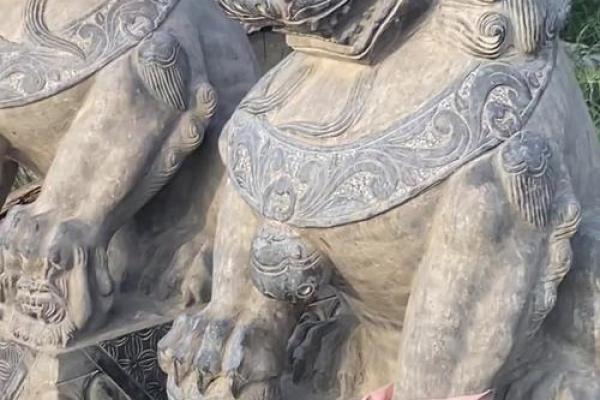商业风水引财气，石狮子的讲究