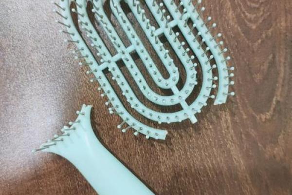 风水学女人早上梳头梳子断了好不好