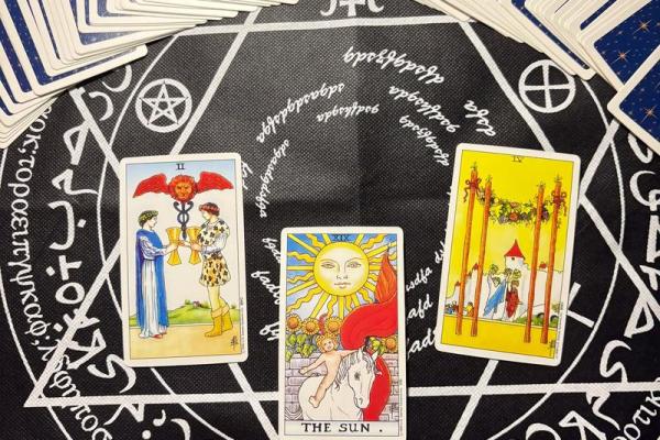 塔罗牌测试怀孕时间 塔罗牌测试怀孕时间