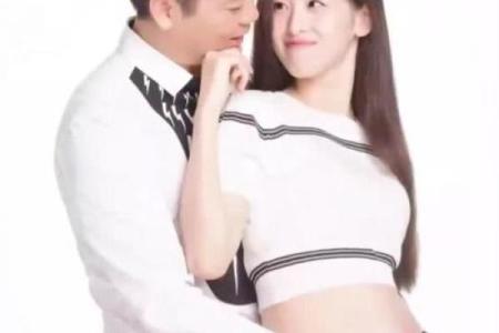 刘强东章泽天八字