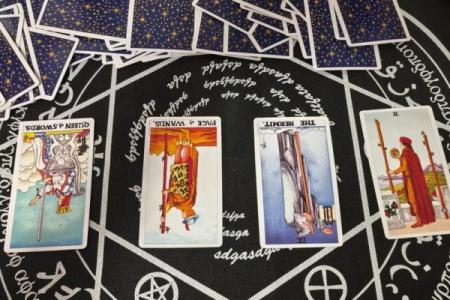 塔罗牌测试九月桃花运